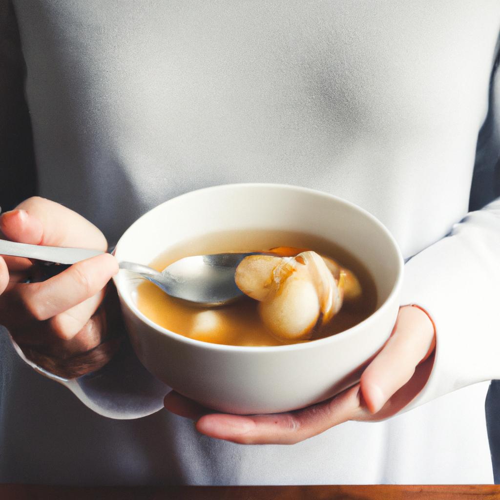 Ginger and garlic soup is a delicious and nutritious way to stay healthy during cold and flu season.
